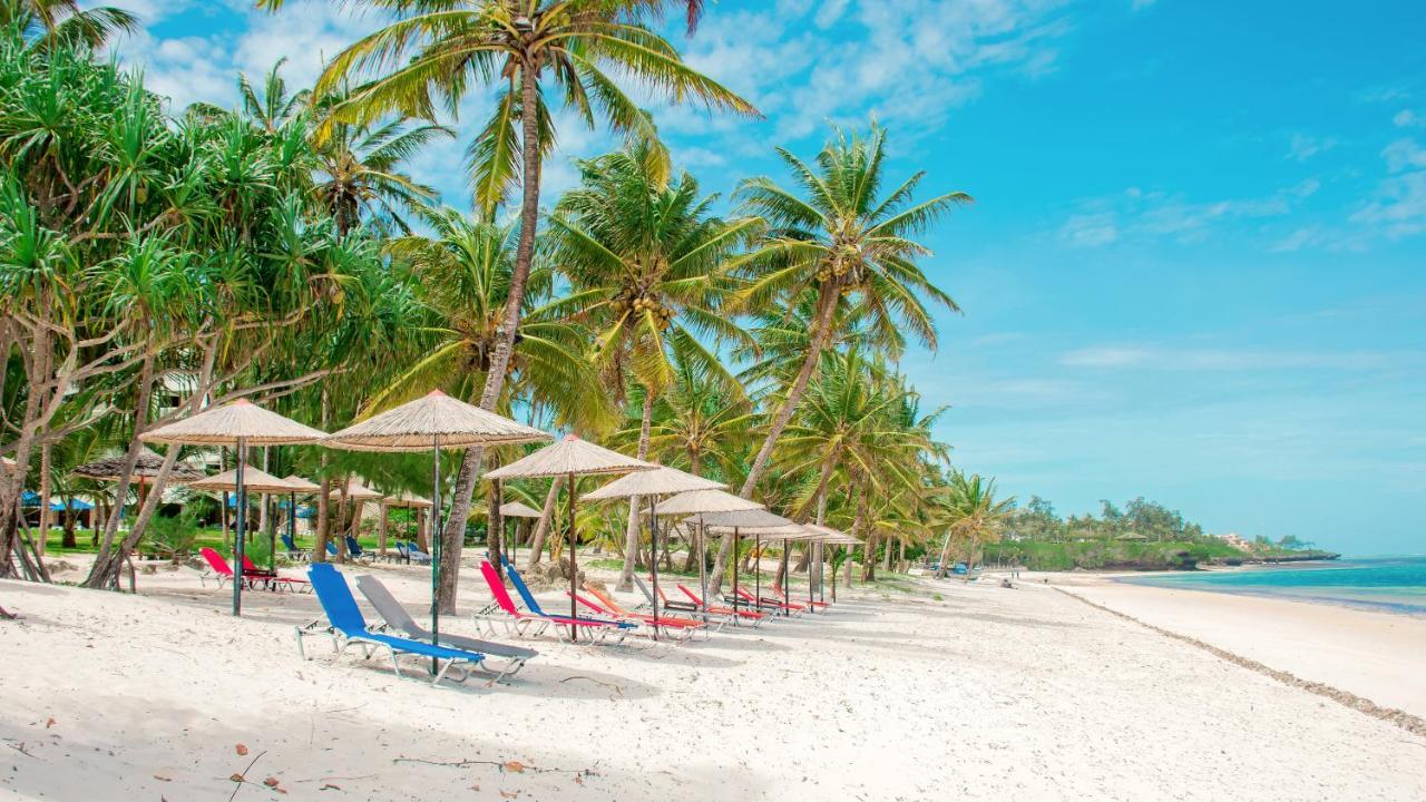 Mombasa Continental Resort Shanzu Buitenkant foto